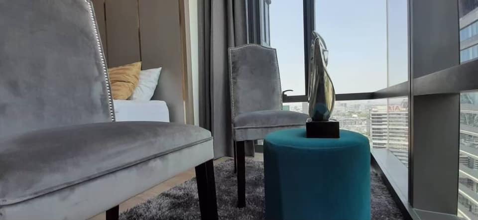 ขายคอนโดสีลม ศาลาแดง บางรัก : Ashton Silom【𝐒𝐄𝐋𝐋 & 𝐑𝐄𝐍𝐓】🔥คอนโดหรู ตกแต่งสไตล์ Modern Elegance ตอบโจทย์ชีวิตคนเมือง ฟังก์ชันครบ บรรยากาศเงียบสงบ🔥 ติดต่อไลน์ไอดี: @hacondo