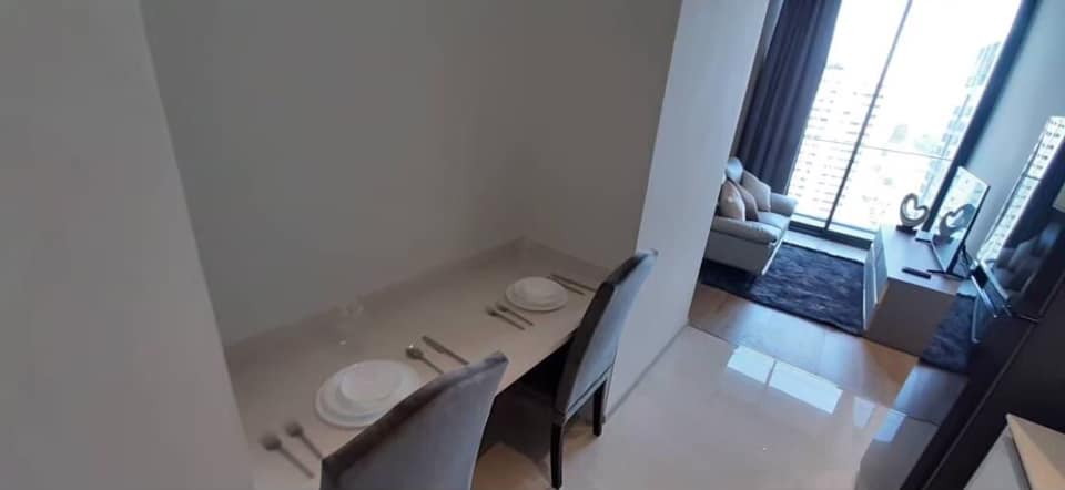 ขายคอนโดสีลม ศาลาแดง บางรัก : Ashton Silom【𝐒𝐄𝐋𝐋 & 𝐑𝐄𝐍𝐓】🔥คอนโดหรู ตกแต่งสไตล์ Modern Elegance ตอบโจทย์ชีวิตคนเมือง ฟังก์ชันครบ บรรยากาศเงียบสงบ🔥 ติดต่อไลน์ไอดี: @hacondo