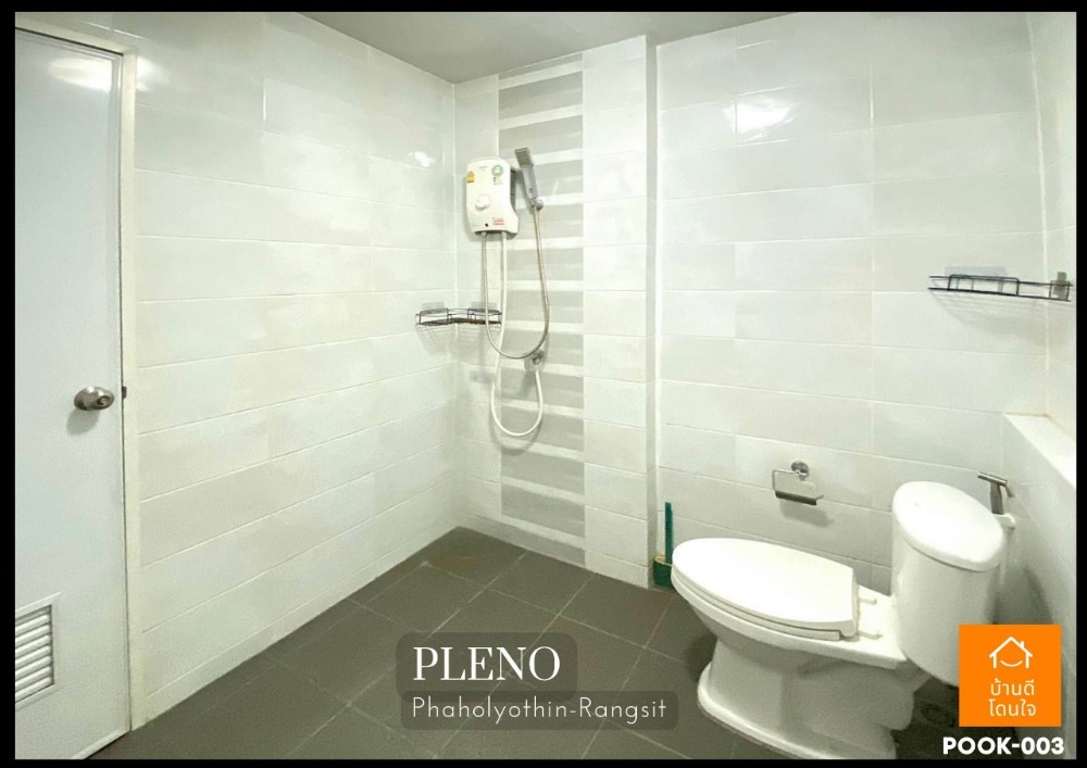 For SaleTownhomePathum Thani,Rangsit, Thammasat : Urgent sale !! Townhome, Phahonyothin, Rangsit (22.3 sq.w.), 3 bedrooms, 2 bathrooms, Future Rangsit