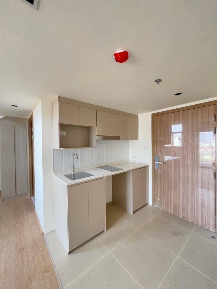 For SaleCondoWongwianyai, Charoennakor : Narawa Chareon Nakhon, a condominium in the heart of the important area of ​​the Thonburi side On Charoen Nakhon Road, Loft 1 Bedroom, special price 4.29 MB. **