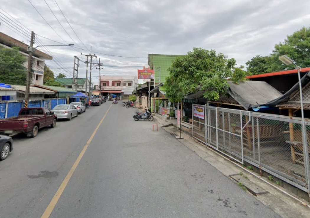 ขายที่ดินนครศรีธรรมราช : ขาย ที่ดิน ถนนมังคุด ติดรั้วรรวัดพระมหาธาตุ เมืองนครศรี 151.3 ตร.วา หน้ากว้าง 23ม. เหมาะทำร้านอาหาร ร้านของที่ระลึก