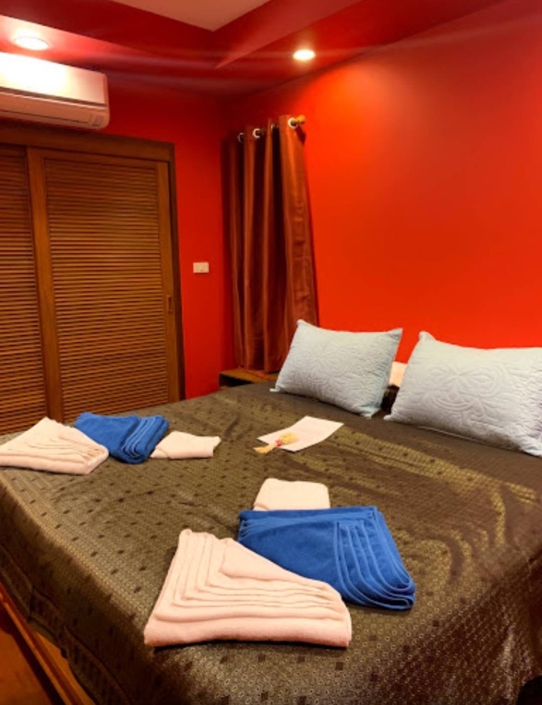 ขายบ้านเชียงใหม่ : 💼 ขายด่วน! วิลล่าพร้อมสระ วัดอุโมงค์–นิมมาน ลงทุนก็คุ้ม พักเองก็ฟิน รายล้อมธรรมชาติ & แหล่งท่องเที่ยว