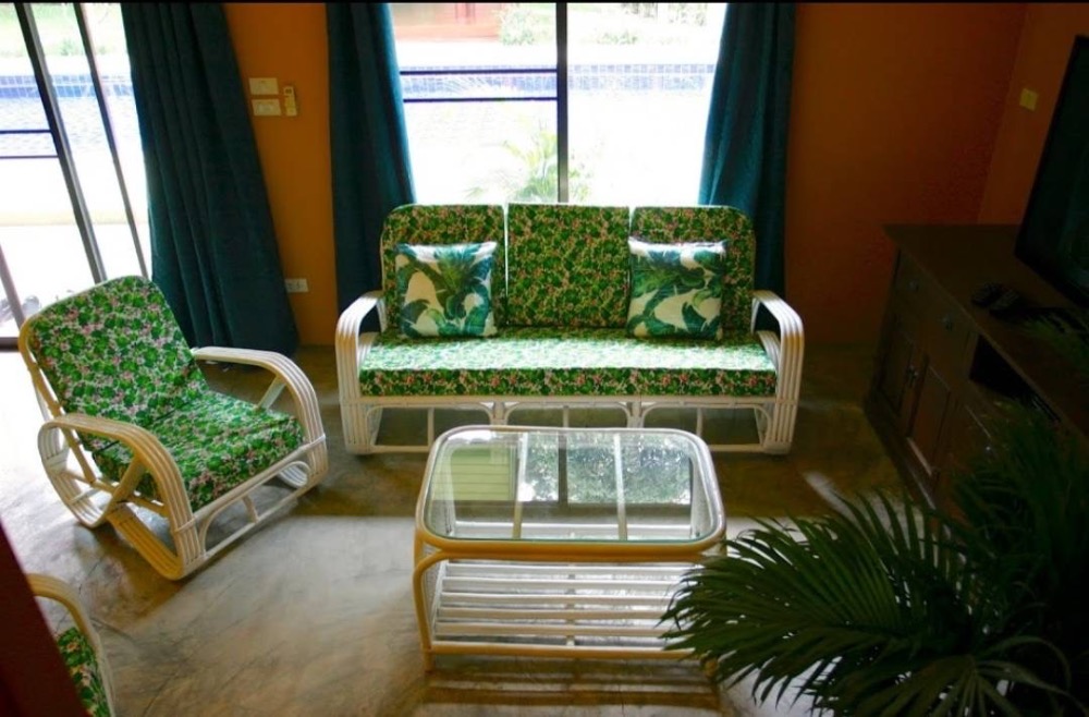 ขายบ้านเชียงใหม่ : 💼 ขายด่วน! วิลล่าพร้อมสระ วัดอุโมงค์–นิมมาน ลงทุนก็คุ้ม พักเองก็ฟิน รายล้อมธรรมชาติ & แหล่งท่องเที่ยว