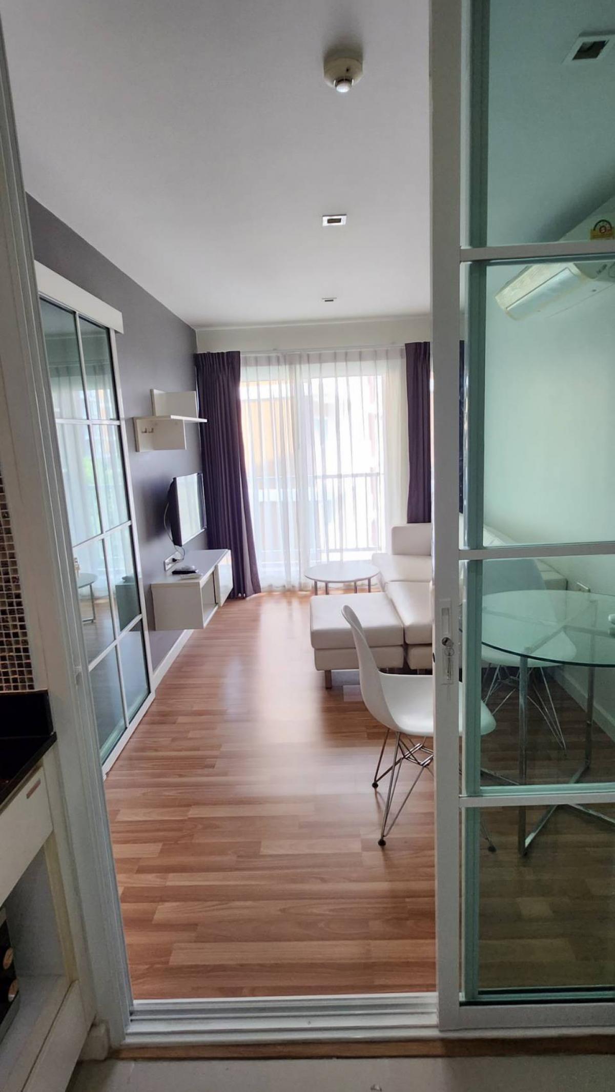 For RentCondoYothinpattana,CDC : Condo for rent We Condo Ekkamai-Ramintra, 1 bedroom size 35 sq.m., 5th floor, 1 year contract, price 8,900 baht/month