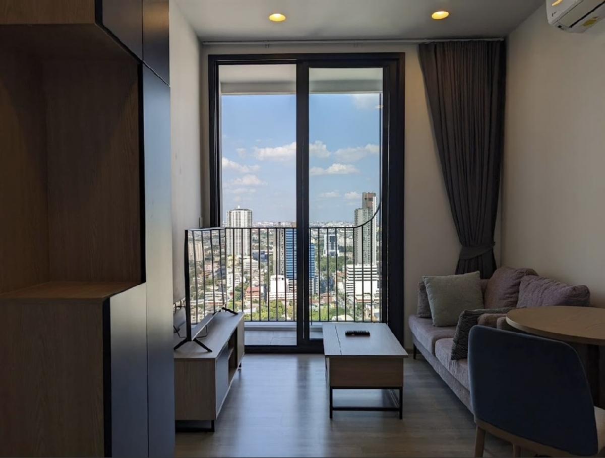 ให้เช่าคอนโดสุขุมวิท อโศก ทองหล่อ : Condo: xt ekkamaiLocation :🚆bts  ekkamaiFloor : 33Size : 48 SQMType : 2Bedroom 2Bathroom  Rent Price : 33,000/monthTel. 0825877125 (คุณซัน)AG👉 line.me/ti/p/eklLUohzVL