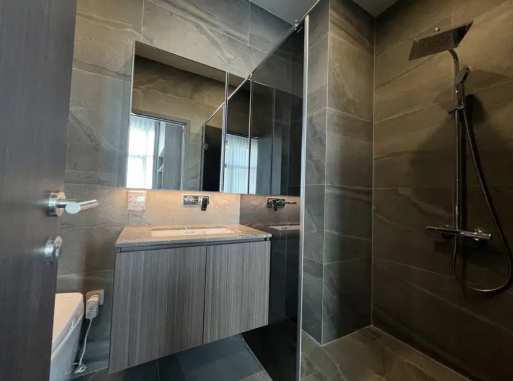 For SaleCondoRatchathewi,Phayathai : CONNER RATCHATEW 1B 50 sq.m. 8,899,000 B Eng Please add LINE ID @806qphgn 0841505483