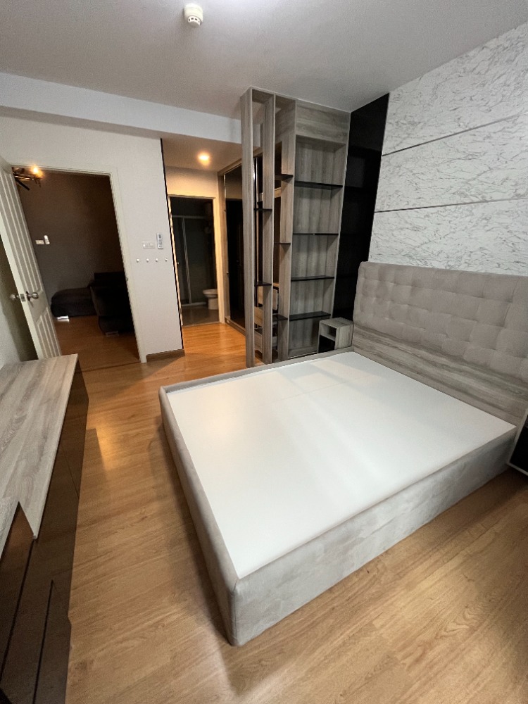 ให้เช่าคอนโดบางนา แบริ่ง ลาซาล : FOR RENT : SUPALAI SUKHUMVIT 105 *BTS Bearing 200m. 1bedroom 1bathroom Please call : 095-3905490