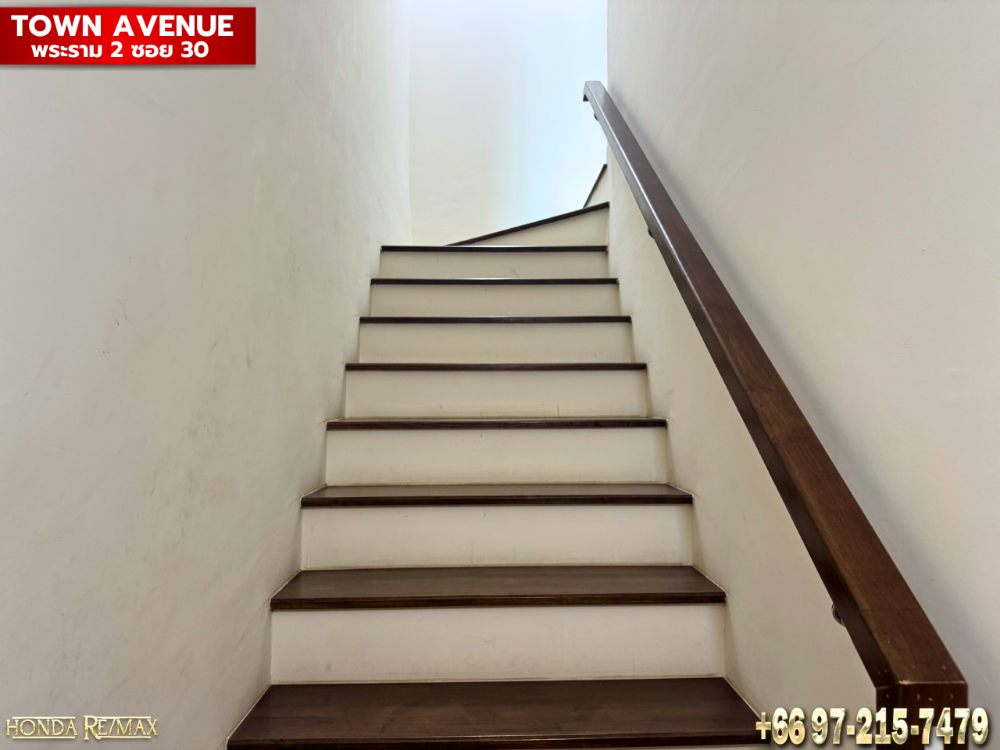 ขายทาวน์โฮมพระราม 2 บางขุนเทียน : ขายทาวน์เฮาส์ Town Avenue ทาวน์ อเวนิว (พระราม 2 ซ. 30) 3 ชั้น เช้าออกได้หลายทาง