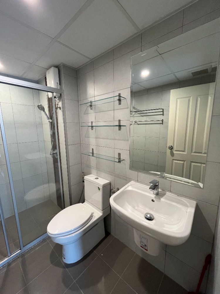 ให้เช่าคอนโดบางนา แบริ่ง ลาซาล : FOR RENT : SUPALAI SUKHUMVIT 105 *BTS Bearing 200m. 1bedroom 1bathroom Please call : 095-3905490