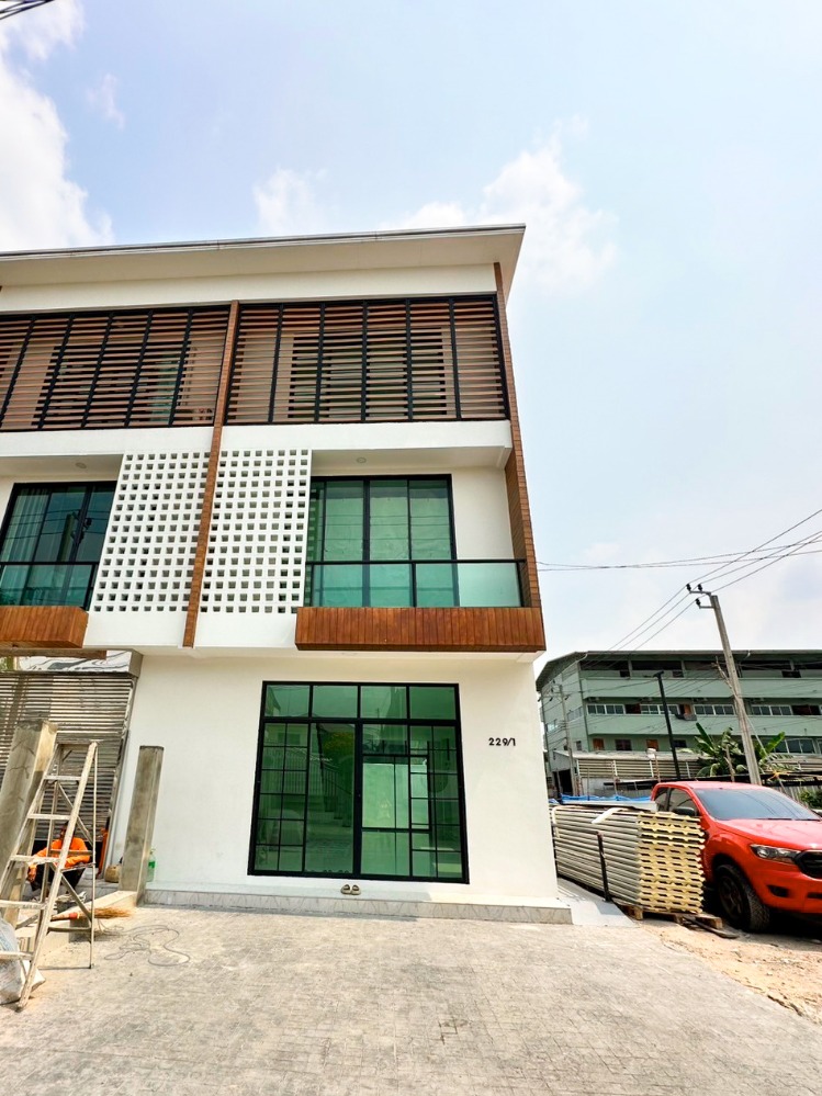 For SaleTownhomeChaengwatana, Muangthong : 3 -story townhome, Chaengwattana