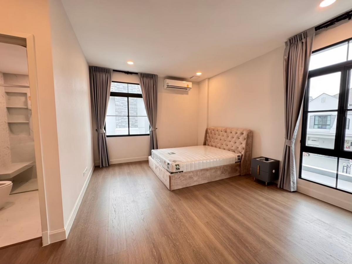 For RentHousePattanakan, Srinakarin : 💥ForRent💥Pool Villa 💦 Nantawan Rama 9 New Krungthepkreetha ‼️ Ready to Move in ‼ ️