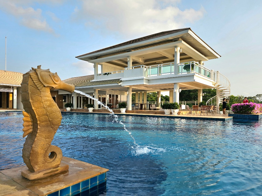 ขายบ้านพัทยา บางแสน ชลบุรี สัตหีบ : ขายบ้าน ติดชายหาดสวย สงบ ทำเลหาดบางเสร่-พัทยา อำเภอสัตหีบ