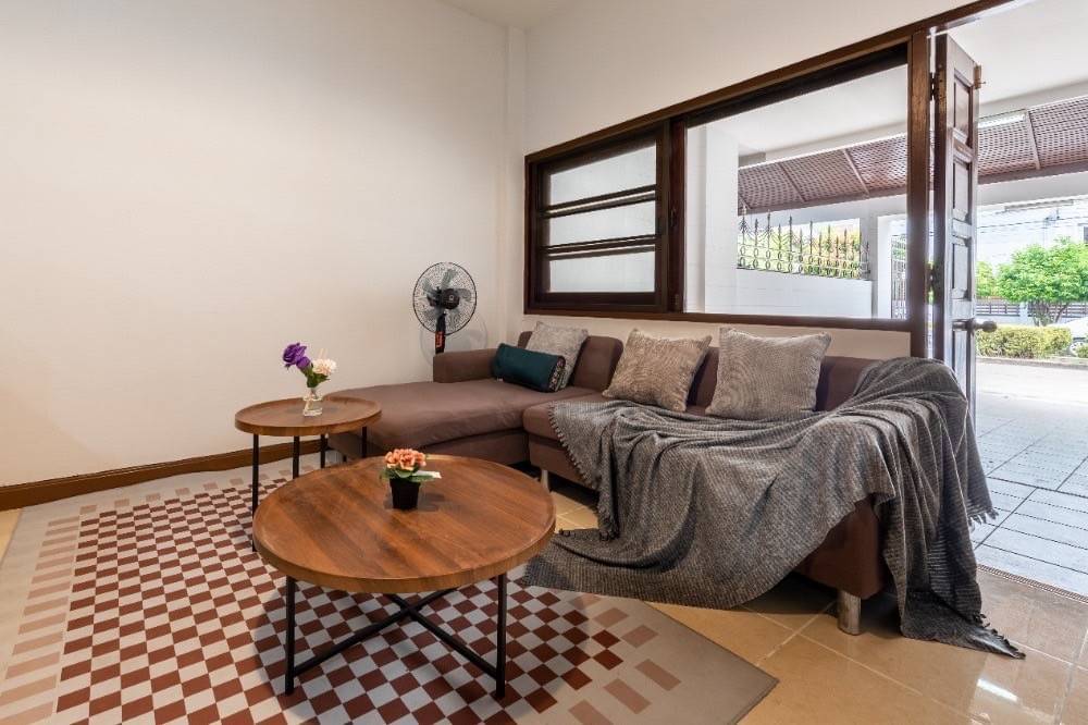 For RentTownhomeKasetsart, Ratchayothin : 💥 Rent 40,000 baht, 3 -story townhome near BTS Phahonyothin Station 59
