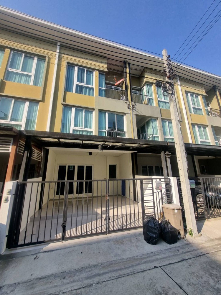 For RentTownhomeSamut Prakan,Samrong : Townhome For Rent Bless Town Nam Daeng - Thepharak