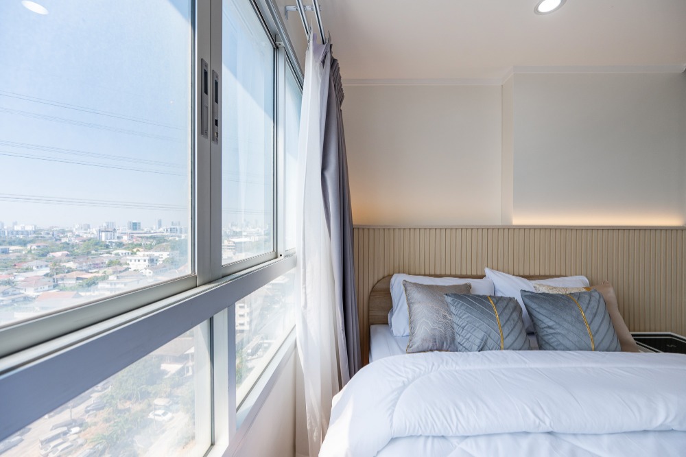 For SaleCondoBang Sue, Wong Sawang, Tao Pun : Lumpini Ville Prachachuen-Pong Phet 2, Urgent sale 1,699,000. Interested. Contact -088-979-5656