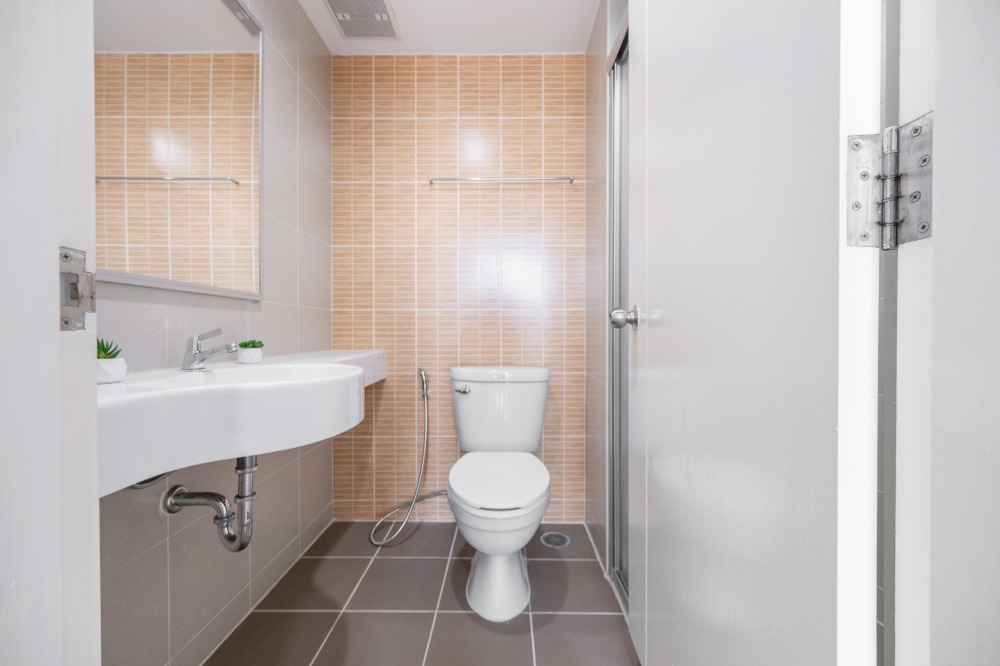 For SaleCondoBang Sue, Wong Sawang, Tao Pun : Lumpini Ville Prachachuen-Pong Phet 2, Urgent sale 1,699,000. Interested. Contact -088-979-5656