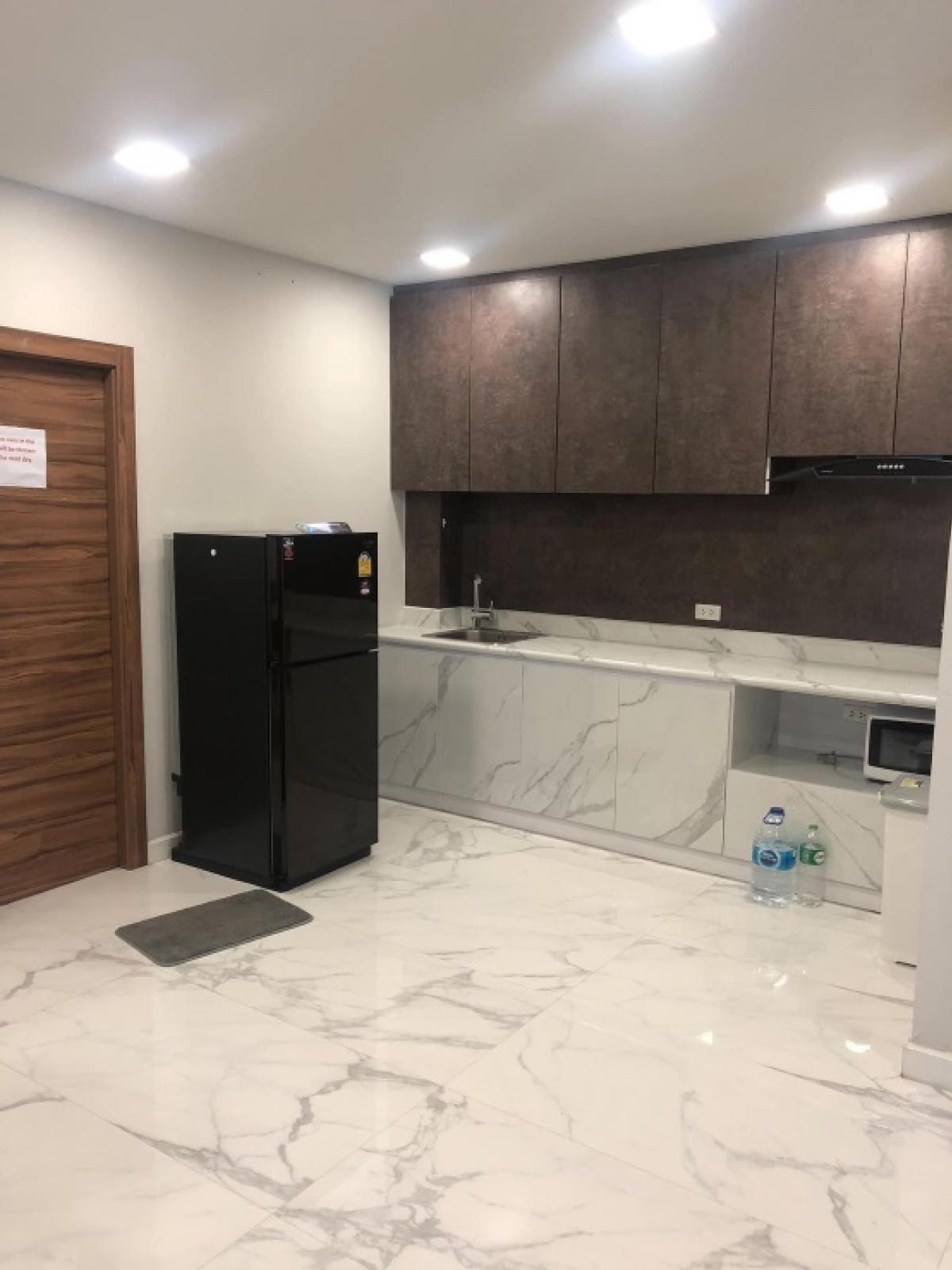 For SaleHouseSukhumvit, Asoke, Thonglor : 📢👇For sale with tenant (lease ends in March 2027), or the lease can be terminated in advance upon the buyer’s request.
Home, 3 -story office near Thonglor near the community The whole restaurant Hospital International School