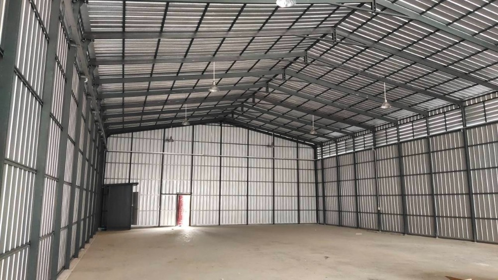 For RentWarehousePattaya, Bangsaen, Chonburi : Warehouse warehouse for rent, size 500 sqm. Location near Pattaya-Laem Chabang Port Bang Lamung near the pier