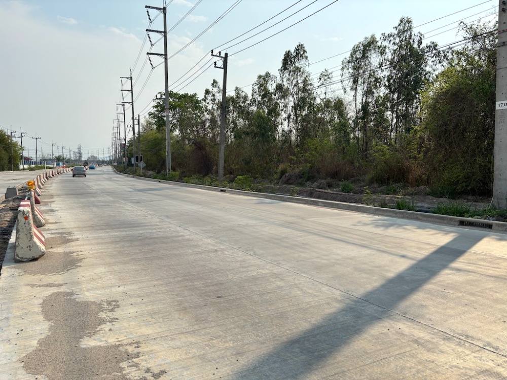 For SaleLandPattaya, Bangsaen, Chonburi : Vacant land 20-1-71 rai on the 4-lane road, Ban Bueng Phan Thong line Beautiful plot near Nong Hong Subdistrict Near Ninja Market
