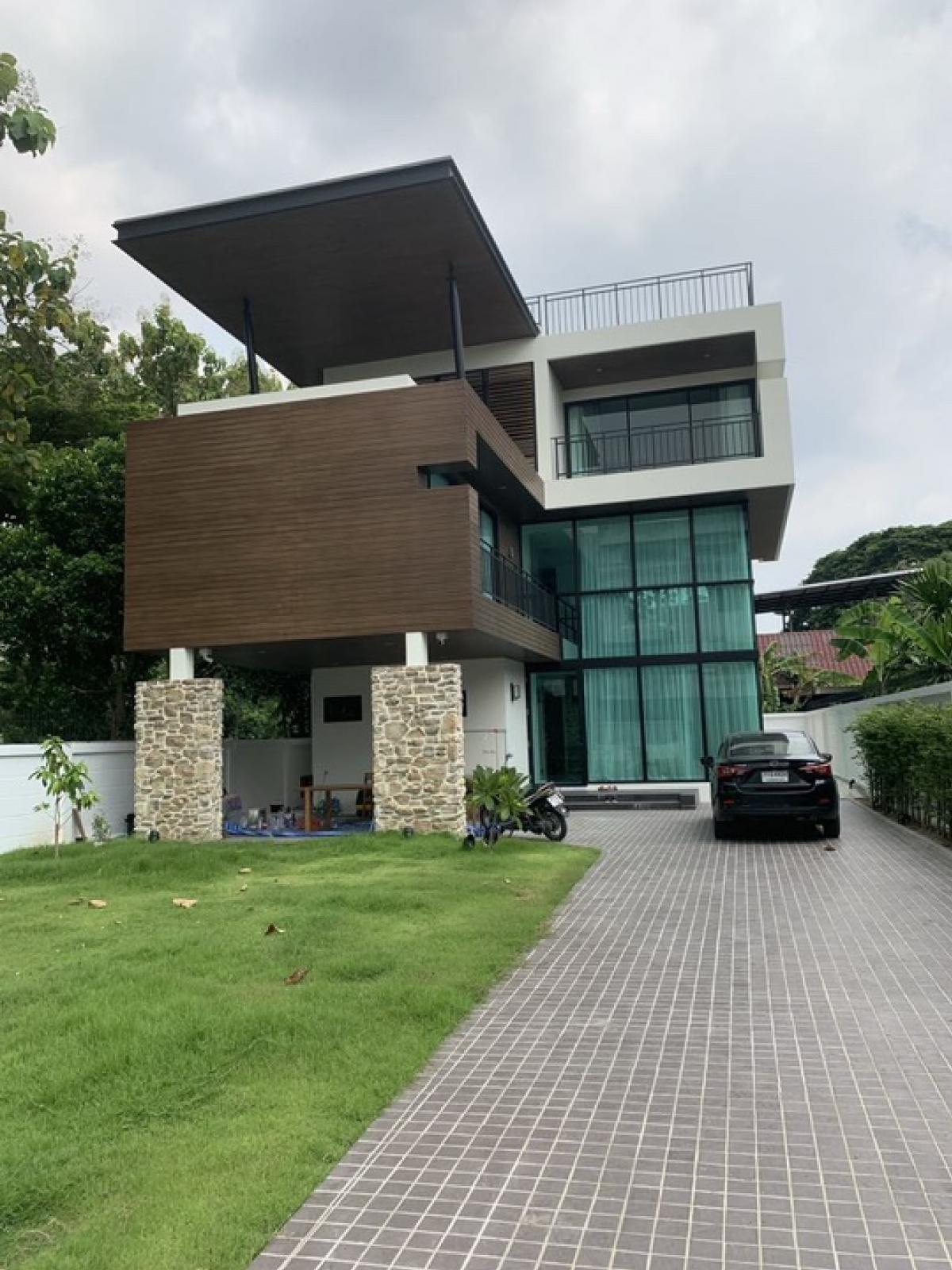 For RentHouseRatchadapisek, Huaikwang, Suttisan : Urgent‼ ️✅ For rent Detached house, Ratchada in the heart of the city of Modern Ratchada 18, Huai Khwang Ladprao ✅