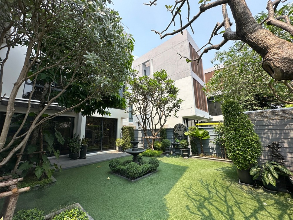 For SaleHouseRama9, Petchburi, RCA : Sell ​​luxury houses for Super Luxury - PARC PRIVA, 5 bedrooms, 5 bathrooms