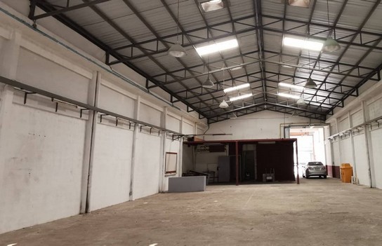 For RentWarehouseLadkrabang, Suwannaphum Airport : RK618 Warehouse for Rent 230 Sq. 432 sq.m. Office 3, 432 sq.w., Soi King Kaew 30, near Suvarnabhumi Container can enter