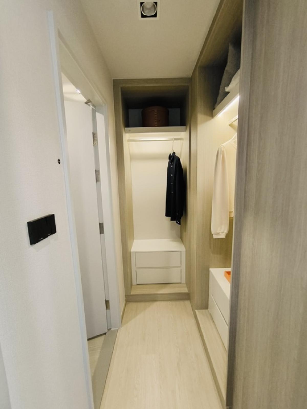 For SaleCondoWongwianyai, Charoennakor : 🎉 The best deal of the year 𝐑𝐞𝐟𝐞𝐫𝐞𝐧𝐜𝐞 Sathorn-Wongwianyai 𝟏 bed 𝟐𝟓 sq.m. Free furniture+electrical appliances Guaranteed the best price than anyone Complete all steps With a level of care 𝗩𝗜𝗣💯📱 𝟬𝟵𝟮-𝟴𝟬𝟴𝟴𝟴𝟵𝟵