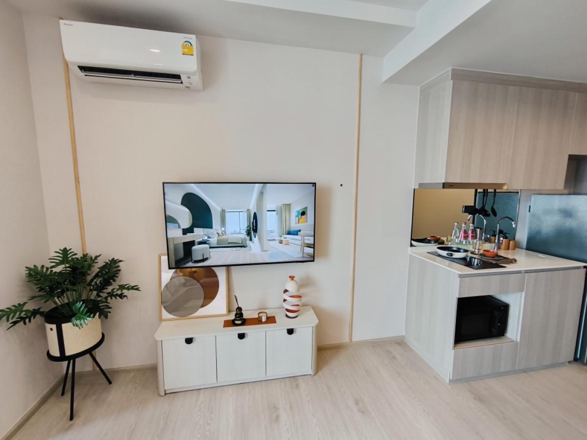 For SaleCondoWongwianyai, Charoennakor : 🎉 The best deal of the year 𝐑𝐞𝐟𝐞𝐫𝐞𝐧𝐜𝐞 Sathorn-Wongwianyai 𝟏 bed 𝟐𝟓 sq.m. Free furniture+electrical appliances Guaranteed the best price than anyone Complete all steps With a level of care 𝗩𝗜𝗣💯📱 𝟬𝟵𝟮-𝟴𝟬𝟴𝟴𝟴𝟵𝟵