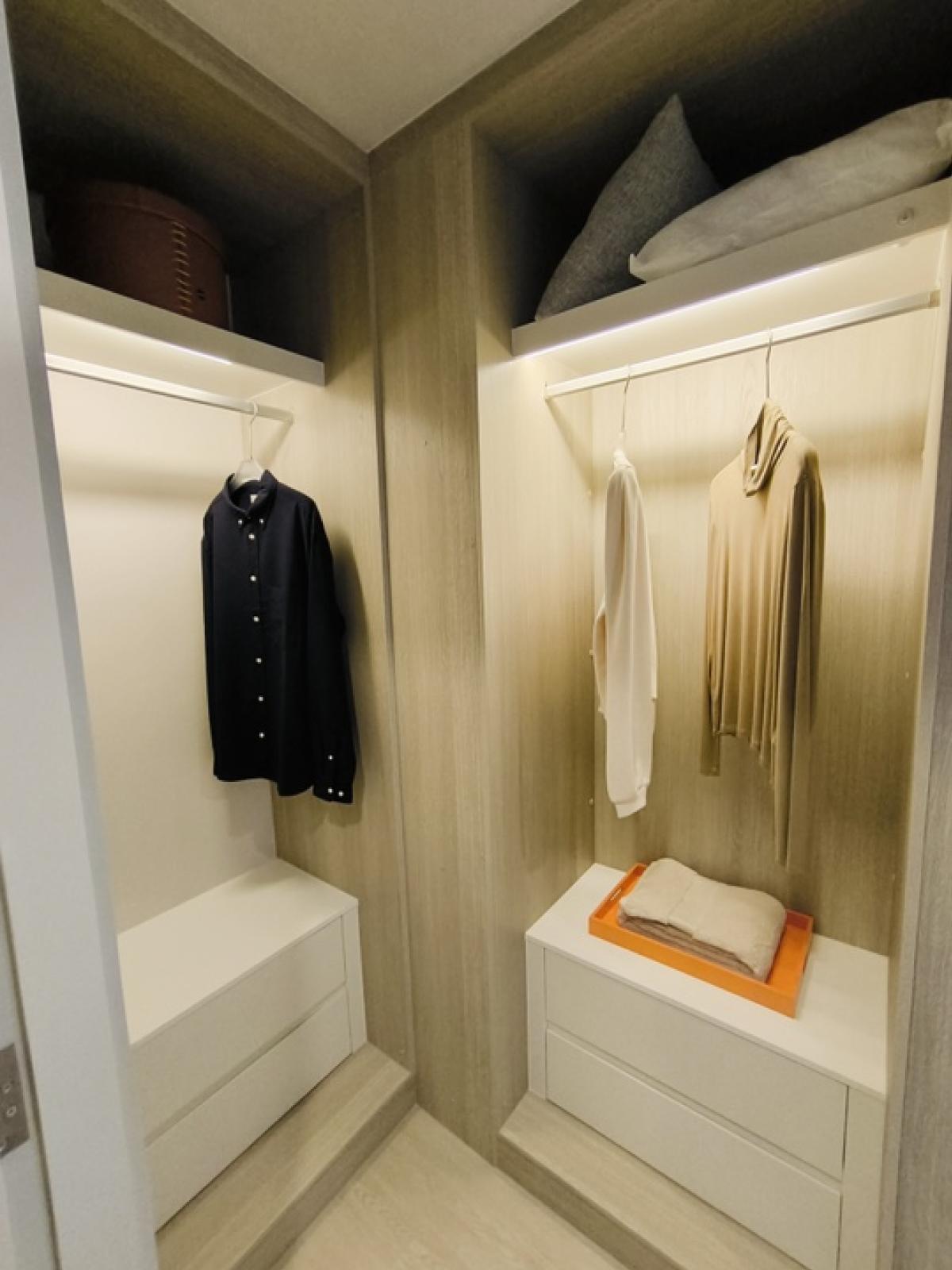 For SaleCondoWongwianyai, Charoennakor : 🎉 The best deal of the year 𝐑𝐞𝐟𝐞𝐫𝐞𝐧𝐜𝐞 Sathorn-Wongwianyai 𝟏 bed 𝟐𝟓 sq.m. Free furniture+electrical appliances Guaranteed the best price than anyone Complete all steps With a level of care 𝗩𝗜𝗣💯📱 𝟬𝟵𝟮-𝟴𝟬𝟴𝟴𝟴𝟵𝟵