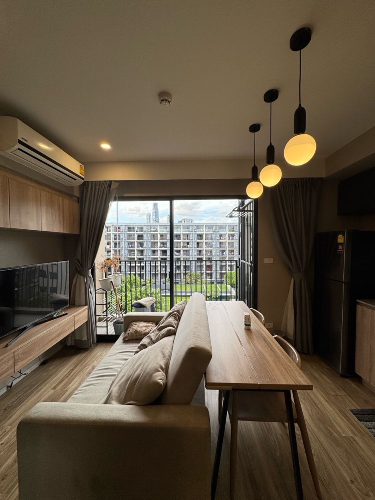 ให้เช่าคอนโดสาทร นราธิวาส : เช่า 1 ห้องนอน ราคาดี