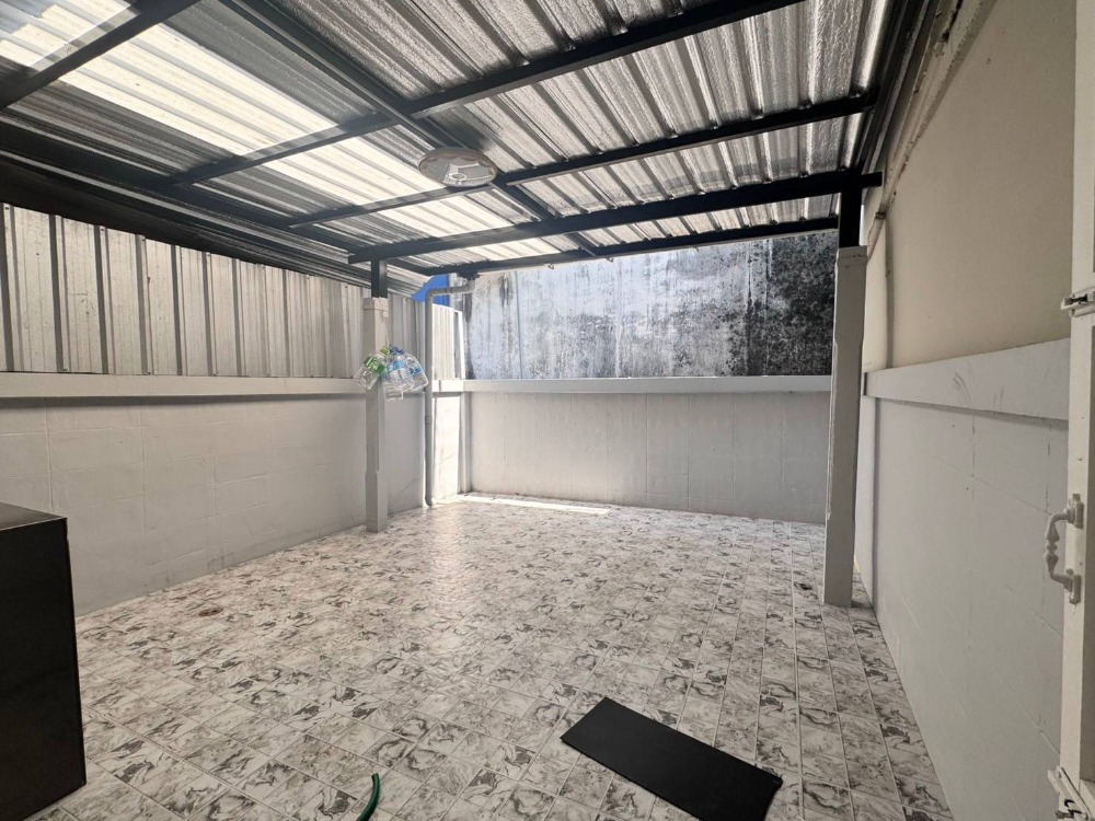 For SaleTownhomePathum Thani,Rangsit, Thammasat : Sell ​​Townhouse, Khlong 6 2 -story Lamphun community (N.1502)