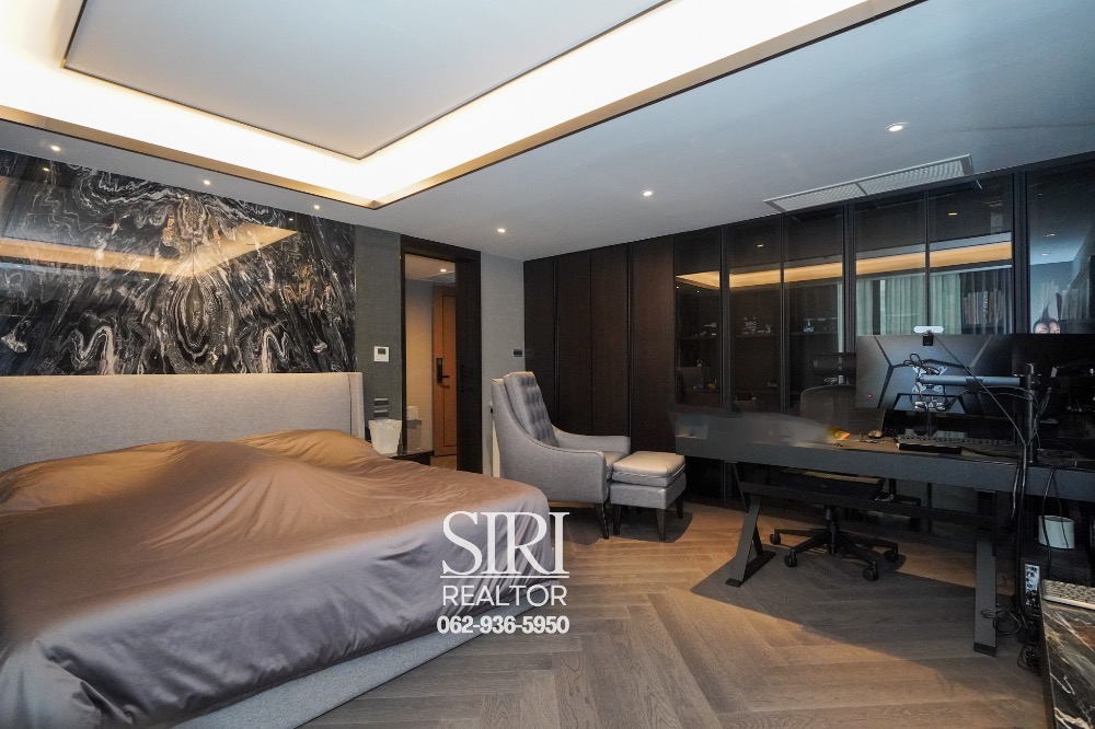 For SaleCondoSathorn, Narathiwat : 🐱🐶 Luxury Pool Villa in Sathorn | Renovated | Pet-Friendly📍Baan Lux Sathorn