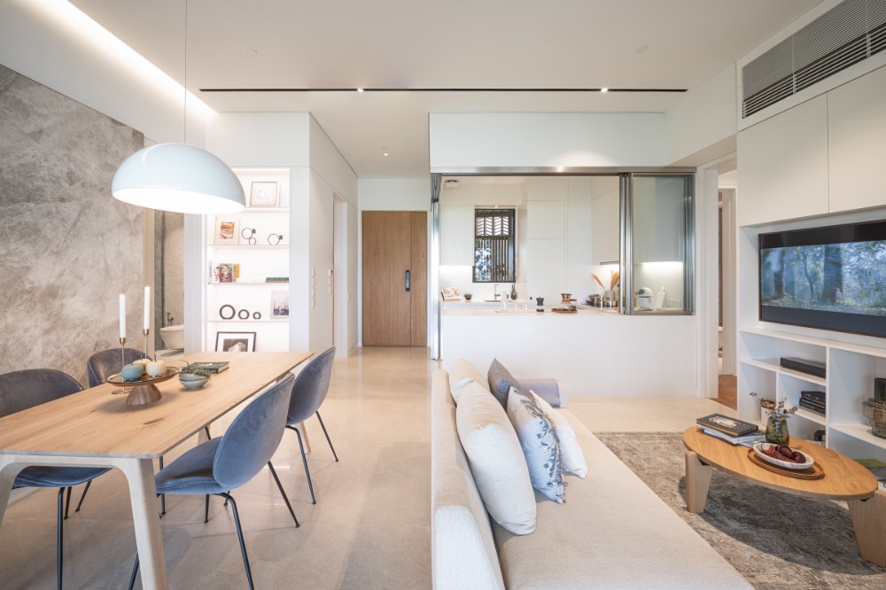 For SaleCondoBangna, Bearing, Lasalle : Super Luxury & quot; Mulberry Grove The Forestias Condominiums & quot; Usable area 99.59 sq.m., 2 bedrooms, 2 bathrooms, big rooms, atmosphere like at home Surrounded a large green area Convenient transportation next to Bang Na-Trat Road