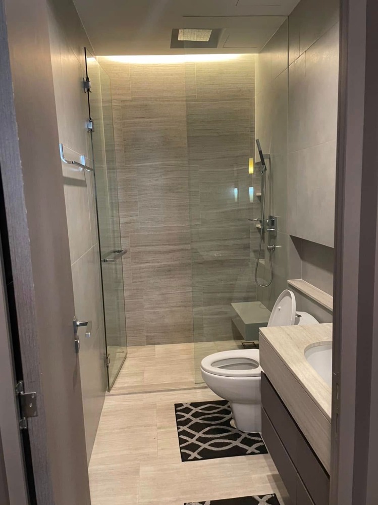 ขายคอนโดสาทร นราธิวาส : คอนโด The Diplomat สาทร 1 นอน ขนาดใหญ่ วิวไม่บล็อค ราคาคุ้มค่า [NCs250217]