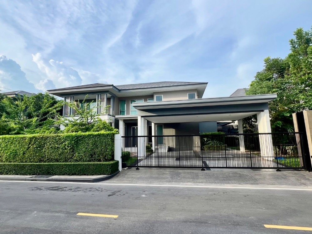 ขายบ้านลาดกระบัง สุวรรณภูมิ : ขายบ้านเดี่ยวหรู! เพอร์เฟค มาสเตอร์พีซ พระราม 9 - กรุงเทพกรีฑา 🏡 บ้านขนาดใหญ่ ตกแต่งครบ เหมาะสำหรับอยู่อาศัยหรือการลงทุนด้วยผลตอบแทนค่าเช่าสูงถึง 8.1% พร้อมเข้าอยู่ได้ทันที เลขที่บ้านมงคล ฮวงจุ้ยดี