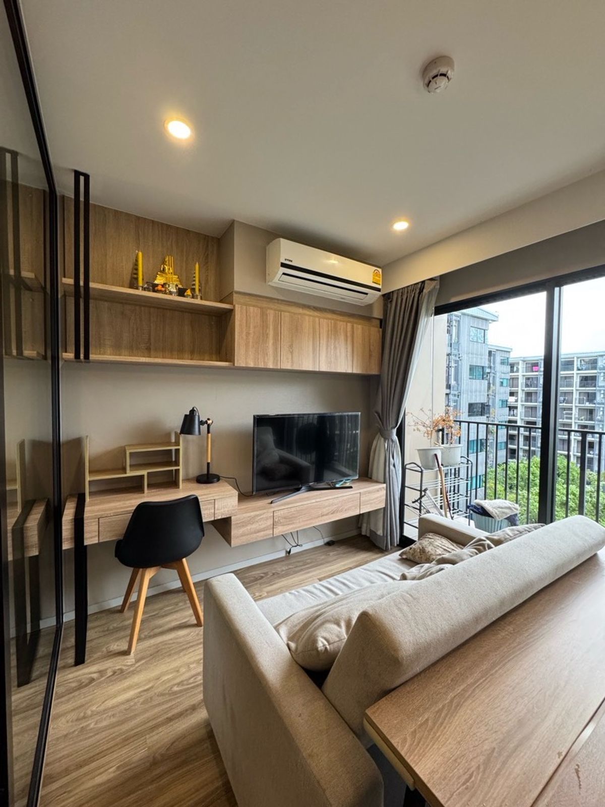 ให้เช่าคอนโดสาทร นราธิวาส : เช่า 1 ห้องนอน ราคาดี