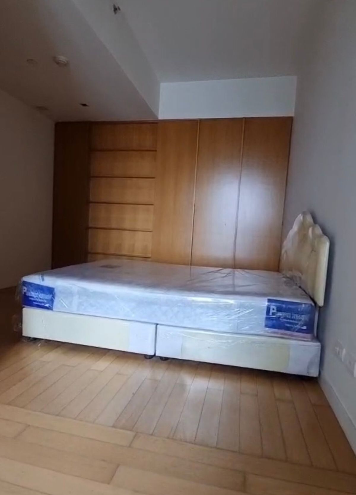 For SaleCondoRama3 (Riverside),Satupadit : Urgent Pano Rama 3