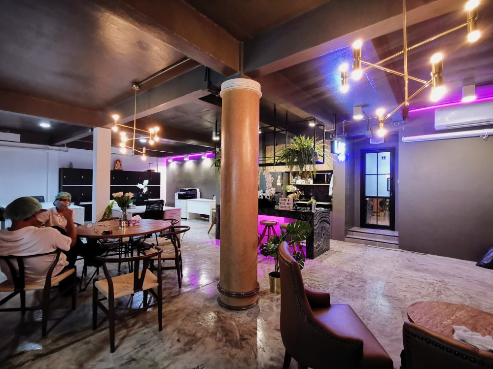 For RentOfficeSukhumvit, Asoke, Thonglor : Office for rent, walking distance from BTS + MRT Asoke within 2 minutes / NEW SERVICE FOR RENT 2MINS BTS / MRT ASOKE