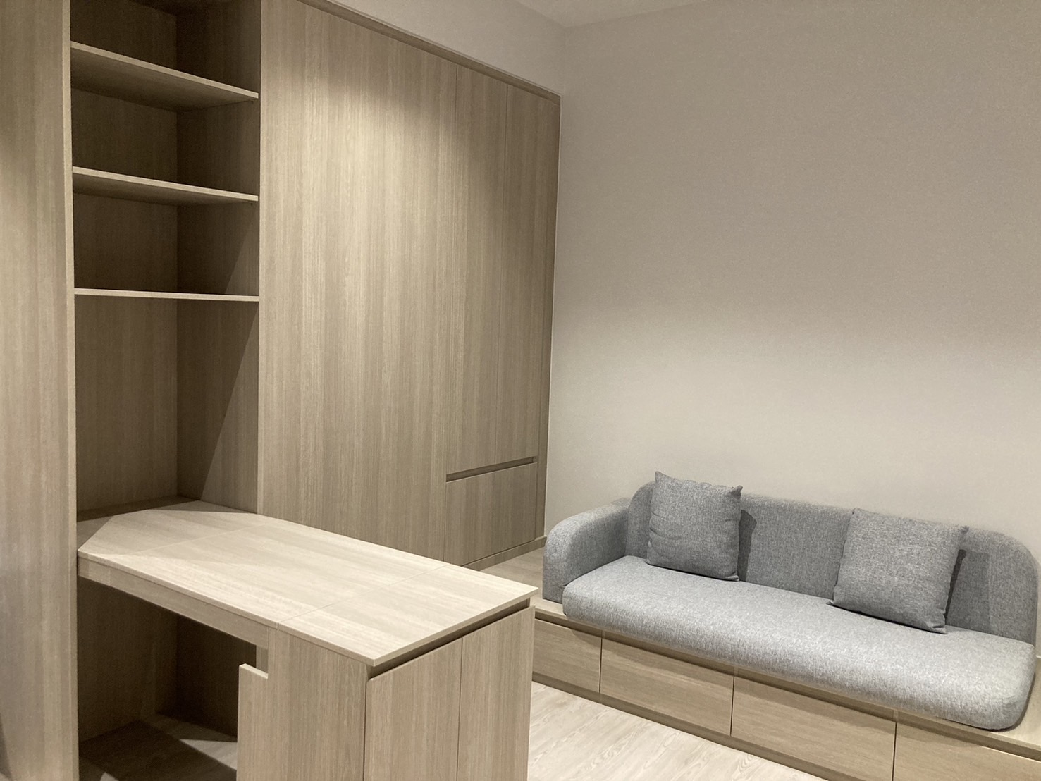 ให้เช่าคอนโดวงเวียนใหญ่ เจริญนคร : ให้เช่าห้องสตู ตกแต่งครบ พร้อมเข้าอยู่