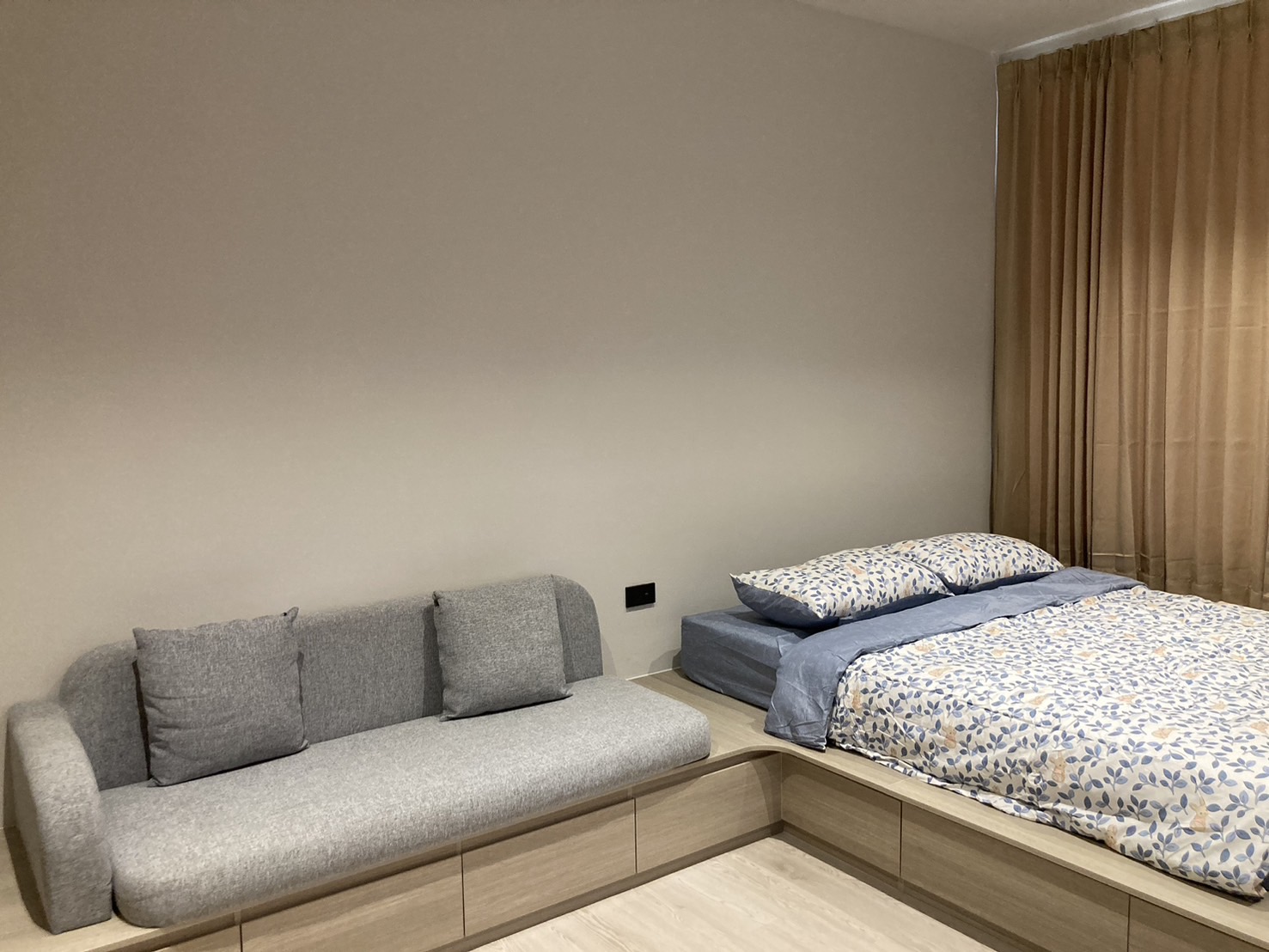 ให้เช่าคอนโดวงเวียนใหญ่ เจริญนคร : ให้เช่าห้องสตู ตกแต่งครบ พร้อมเข้าอยู่