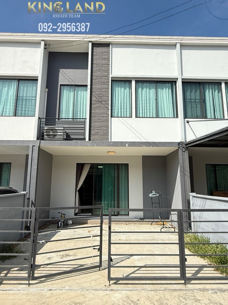 ให้เช่าทาวน์โฮมปทุมธานี รังสิต ธรรมศาสตร์ : ให้เช่าทาว์นโฮม2ชั้น Pleno พหลโยธิน-รังสิต   โครงการทาวน์โฮมใหม่ล่าสุดจาก AP ถนนพหลโยธิน ตำบลคลองหนึ่ง อำเภอคลองหลวง  มี 3 ห้องนอน 2ห้องน้ำ  จอดรถ 2 คัน เช่า 18,000/เดือน (รวมส่วนกลาง)