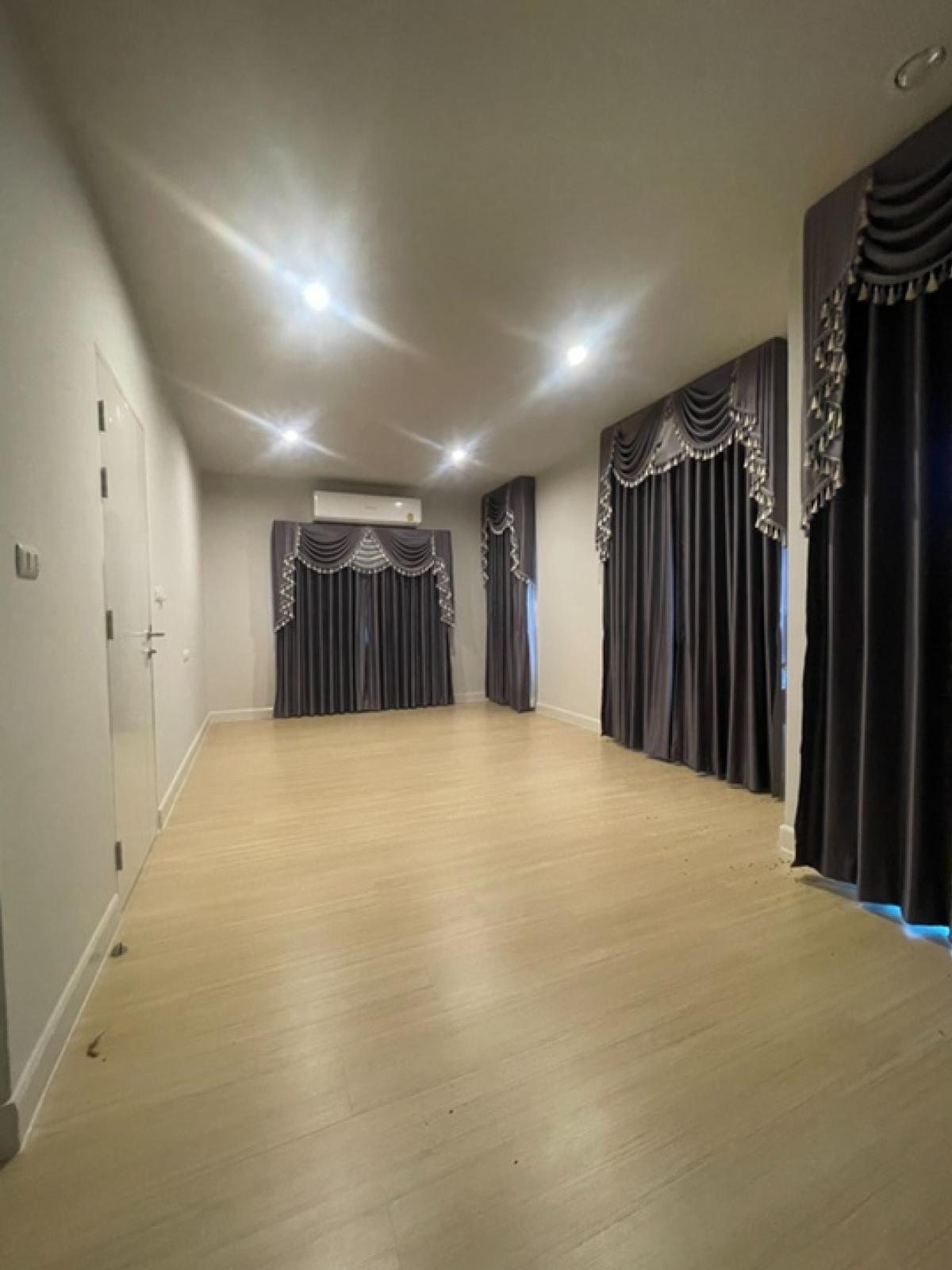 ขายบ้านนนทบุรี บางใหญ่ บางบัวทอง : 🔥🔥ถูกที่สุดในโครงการ🔥🔥อาณาสิริ บางใหญ่ สภาพนางฟ้า สวยสุด หลังริม ส่วนตัวสุดๆแถม แอร์ 5 เครื่อง แถม ผ้าม่านหลุยส์ทั้งหลัง