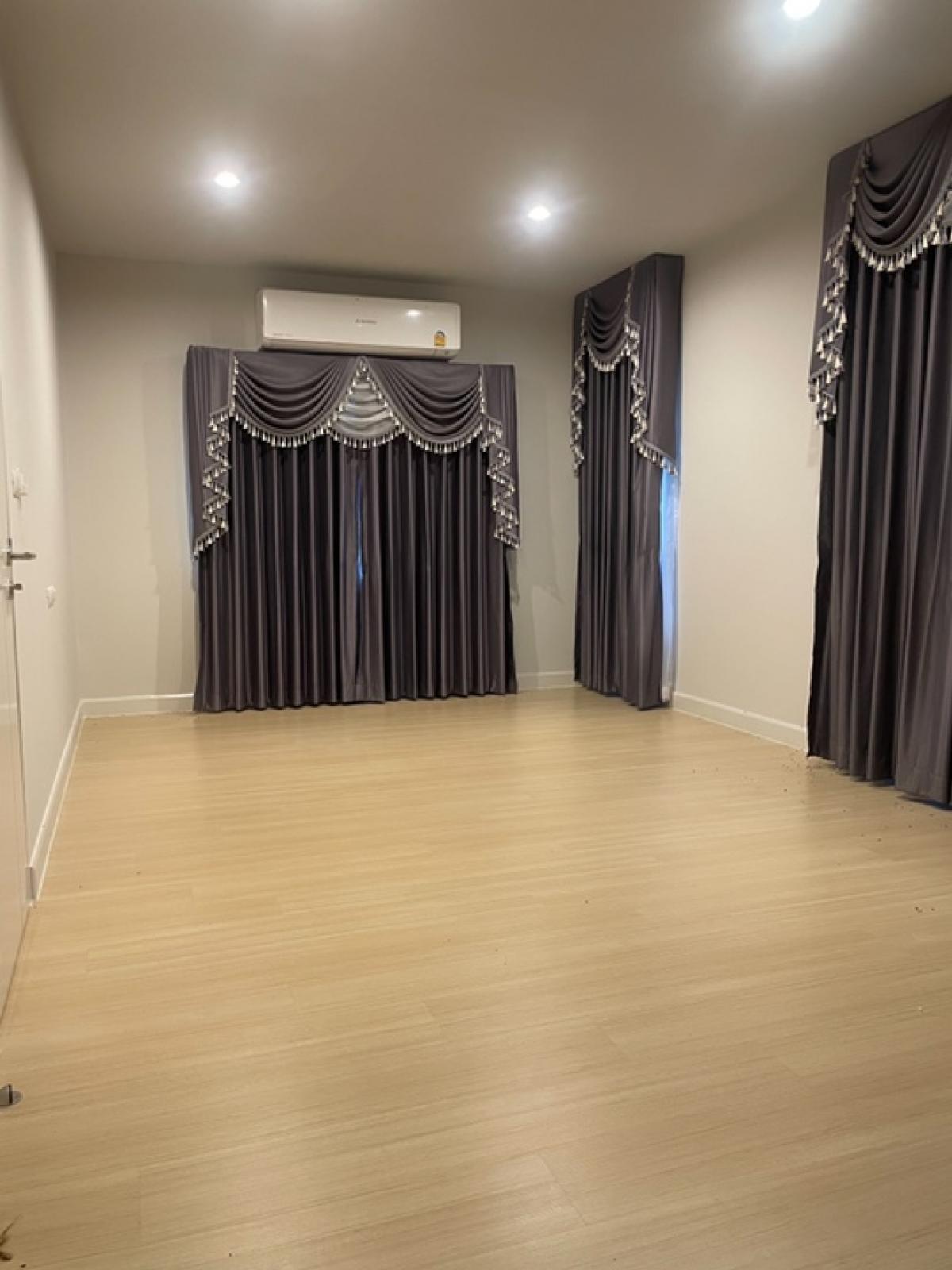 ขายบ้านนนทบุรี บางใหญ่ บางบัวทอง : 🔥🔥ถูกที่สุดในโครงการ🔥🔥อาณาสิริ บางใหญ่ สภาพนางฟ้า สวยสุด หลังริม ส่วนตัวสุดๆแถม แอร์ 5 เครื่อง แถม ผ้าม่านหลุยส์ทั้งหลัง