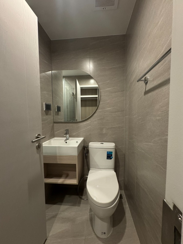 ให้เช่าคอนโดวงเวียนใหญ่ เจริญนคร : ให้เช่าสตูดิโอ 1 นอน ชั้นสูง 28+ วิวแม่น้ำ