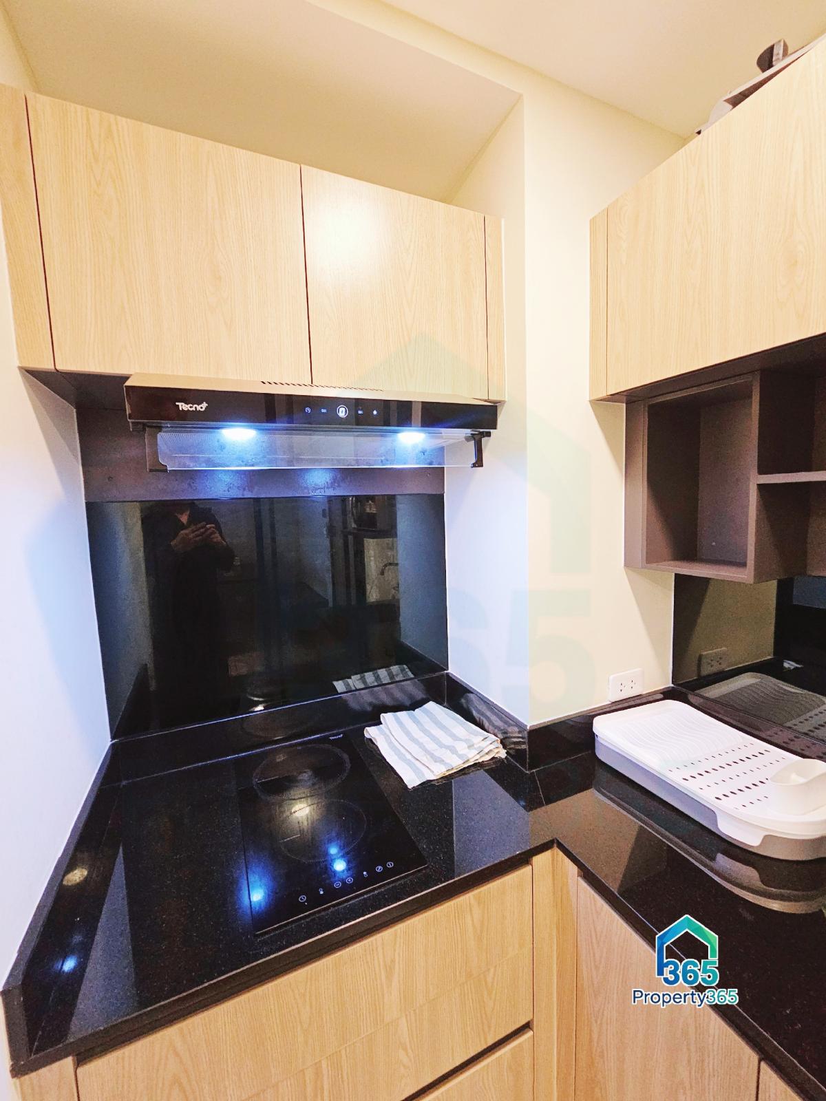 ขายคอนโดสาทร นราธิวาส : ขาย! คอนโด The Cube Urban สาทร 2 ห้องนอน วิวสระ เฟอร์ฯครบ พร้อมอยู่