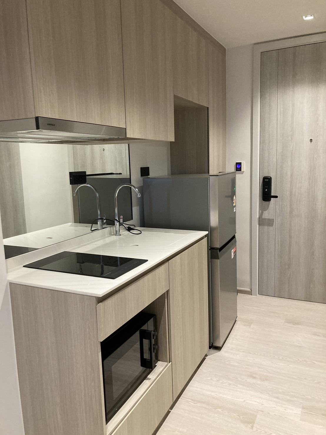 ให้เช่าคอนโดวงเวียนใหญ่ เจริญนคร : ให้เช่าห้องสตู ตกแต่งครบ พร้อมเข้าอยู่