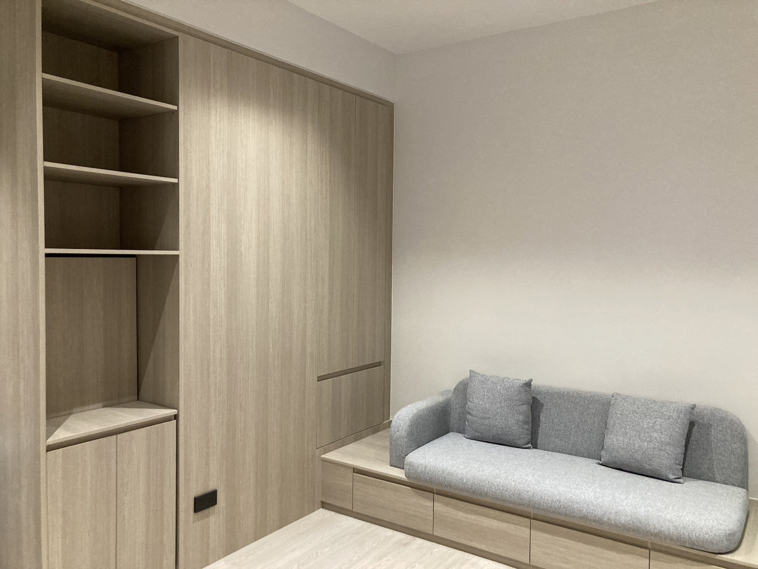 ให้เช่าคอนโดวงเวียนใหญ่ เจริญนคร : ให้เช่าห้องสตู ตกแต่งครบ พร้อมเข้าอยู่