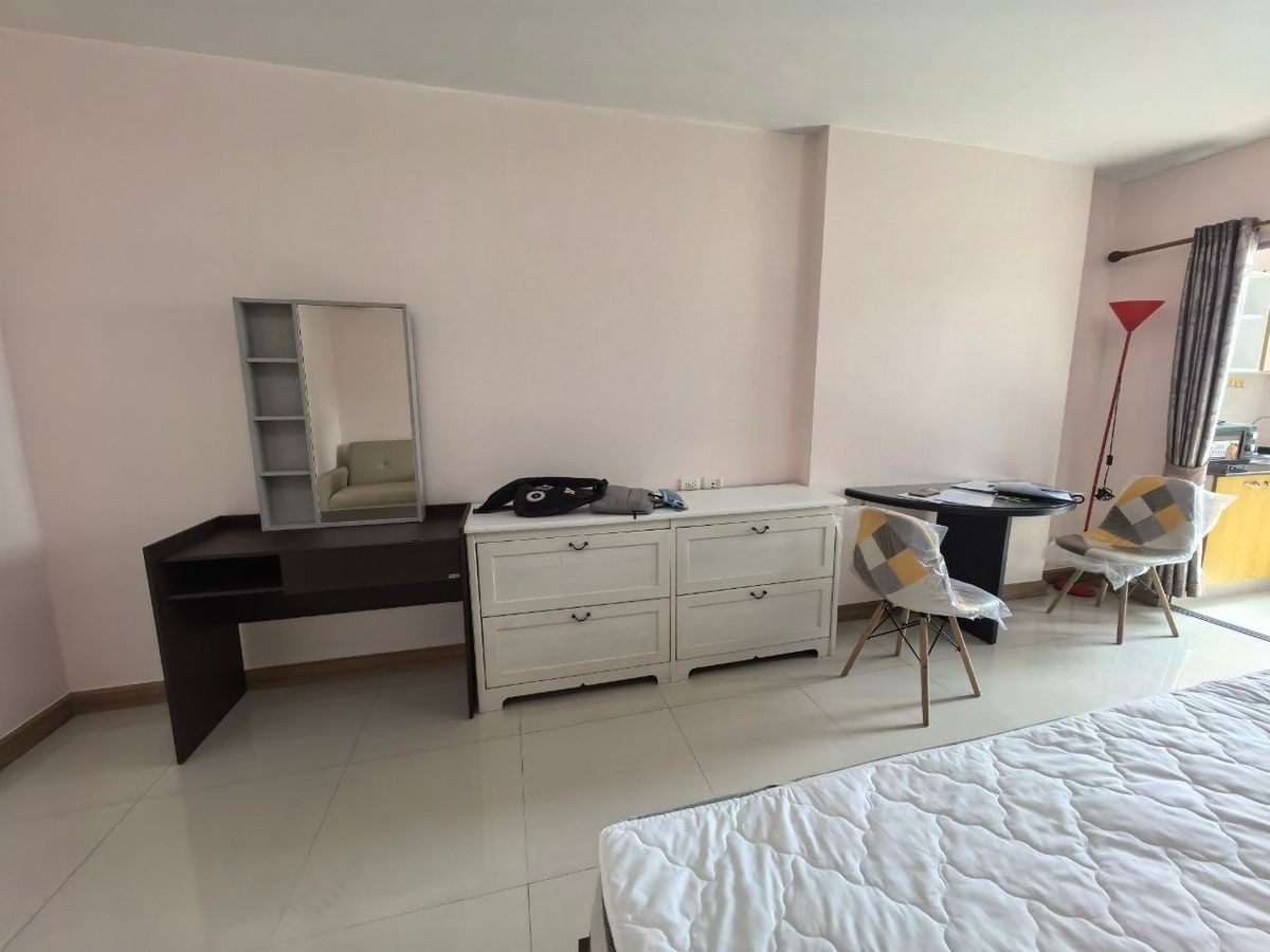 ให้เช่าคอนโดรัชดา ห้วยขวาง : City home ห้องใหม่ เครื่องใช้ไฟฟ้าครบ 8500