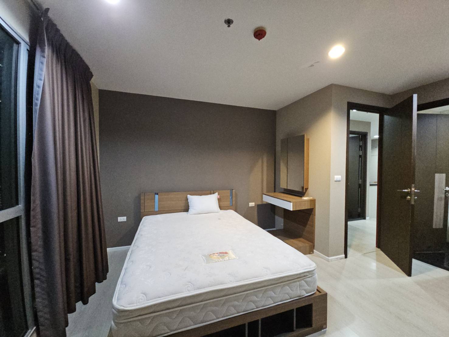 For SaleCondoSathorn, Narathiwat : Sell 9 MB   Rhythm Sathorn Narathiwas condo, 2 bed 2 bath 60 SQM, Contact 0954935293 (Joy) Line ID