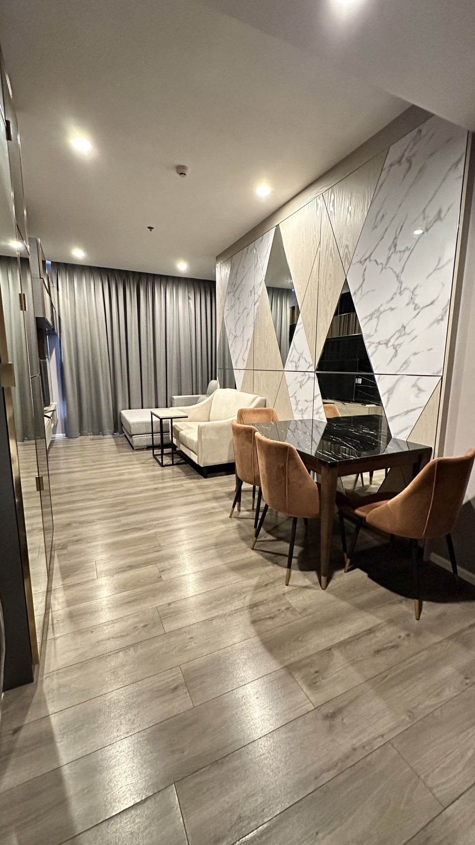 For RentCondoOnnut, Udomsuk : WHIZDOM ESSENCE SUKHUMVIT condo, beautiful room Ready to rent